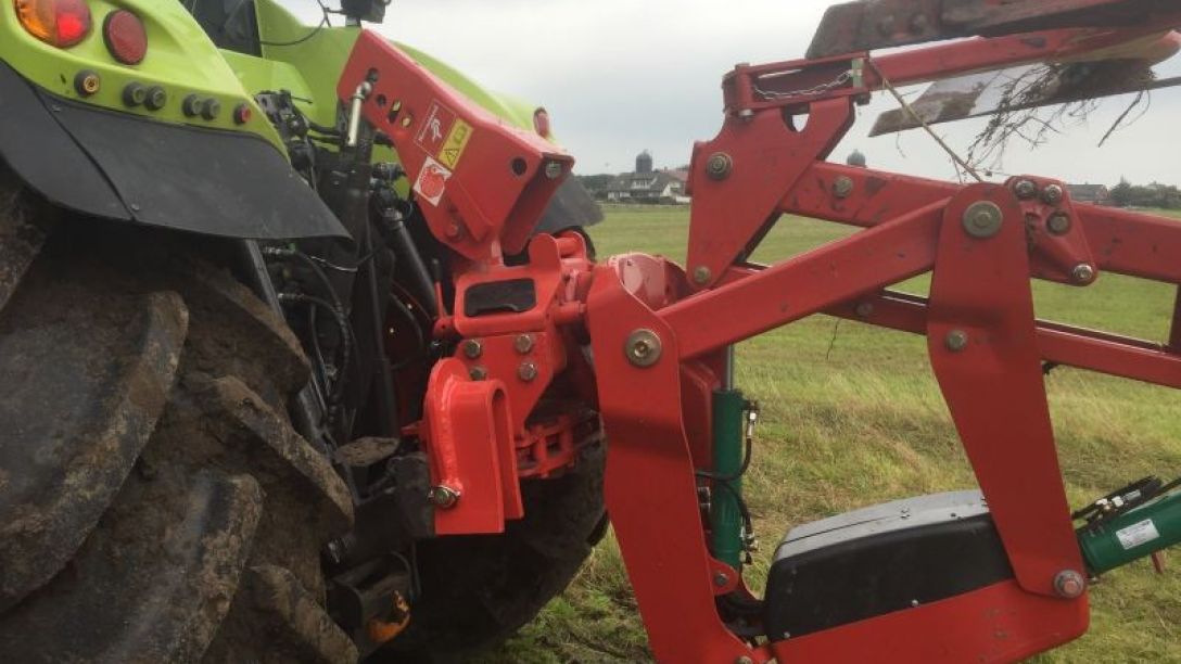 Nošeni plug 2500 i-Plough® - za traktore do 280 KM, 4 - 6 brazdi